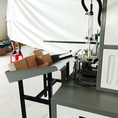 Snackdocument Plaat die Machines Fried Chicken Carton Sushi maken